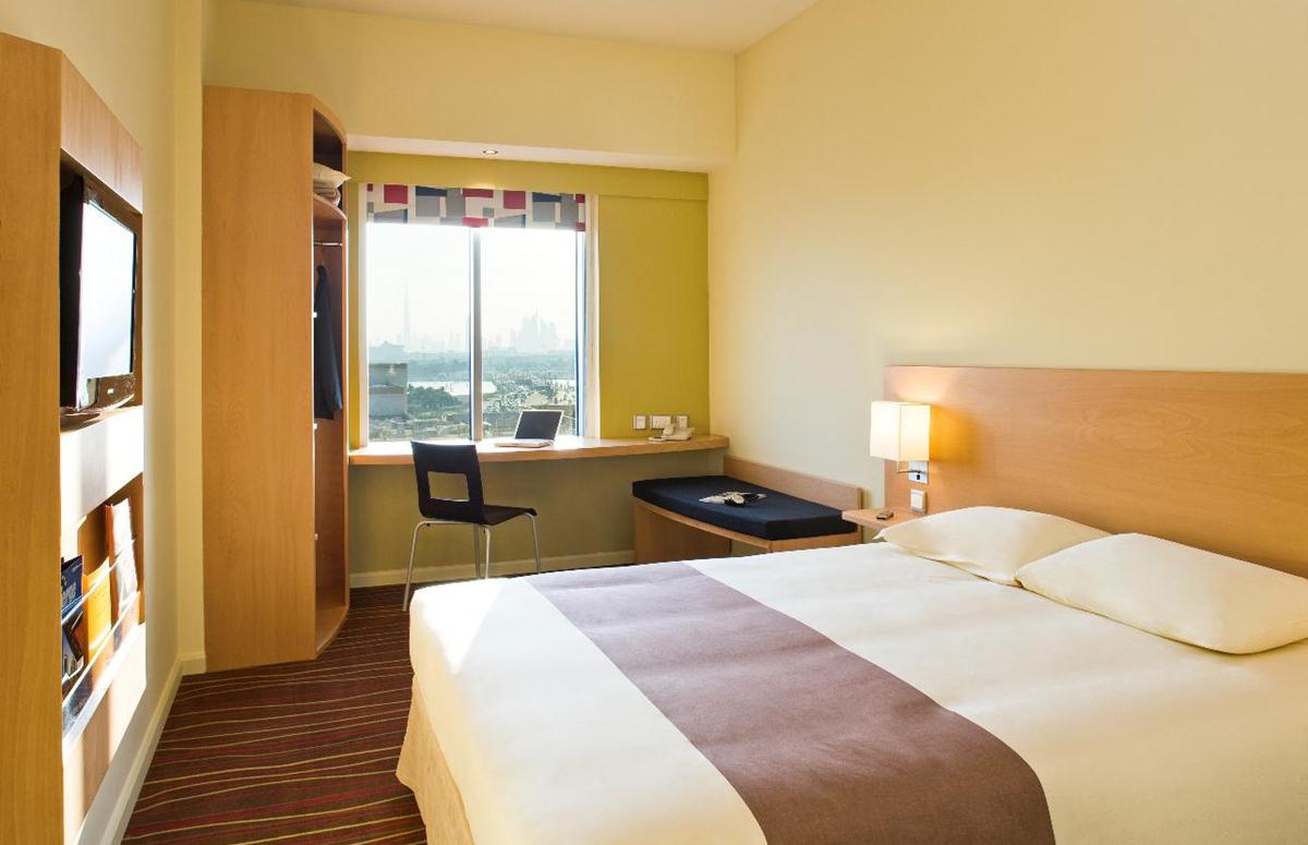 ibis dubai mall of the emirates hotel