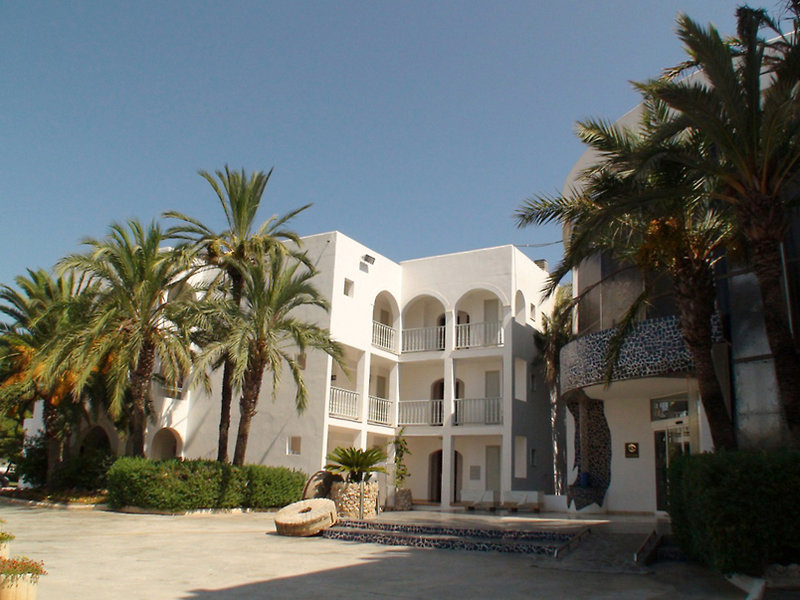 hotel cala dor gardens