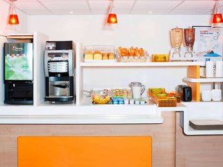 ibis budget amberieu en bugey chateau gaillard a42