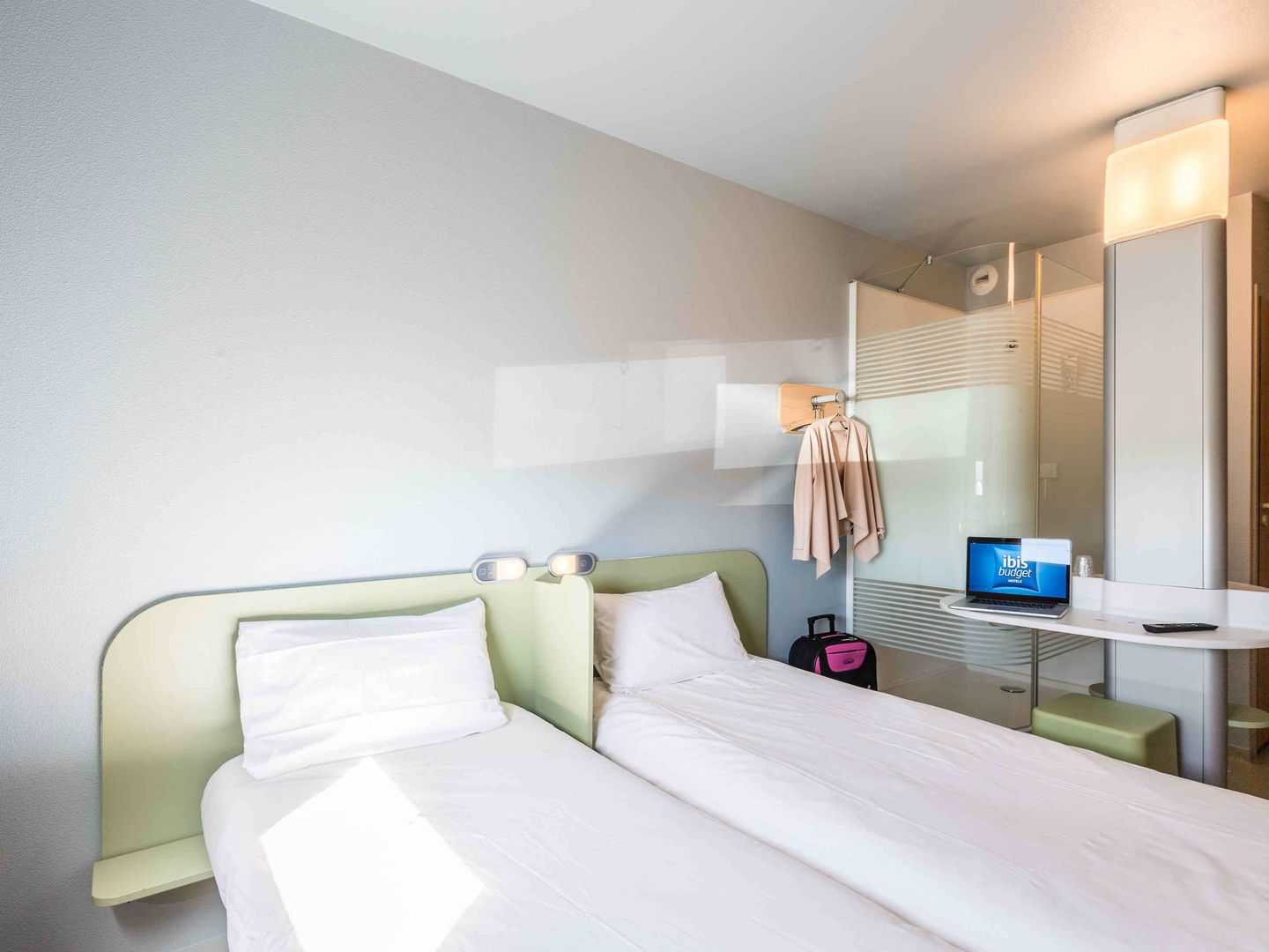 ibis budget amberieu en bugey chateau gaillard a42