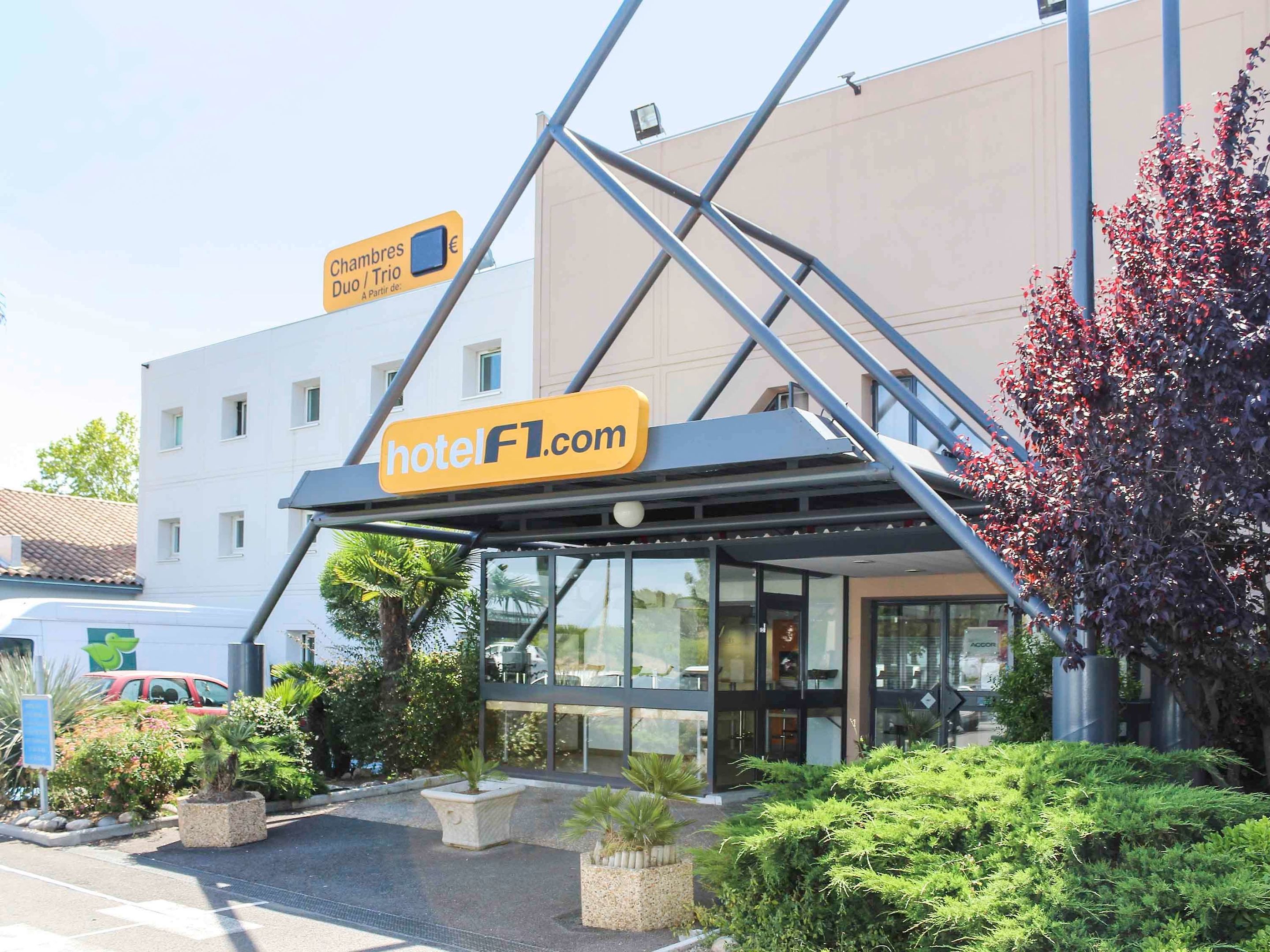 hotelf1 frejus roquebrune sur argens