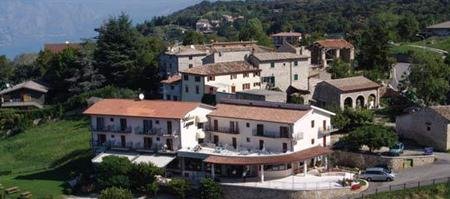 hotel laguna