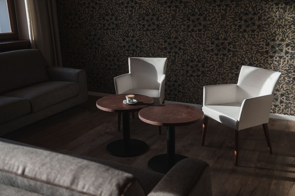 aktiv and familienhotel adlernest