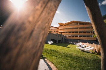 aktiv and familienhotel adlernest