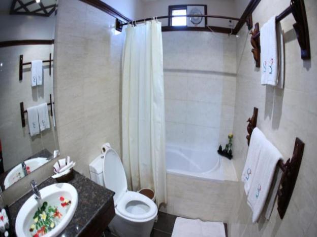 shwe yee pwint hotel