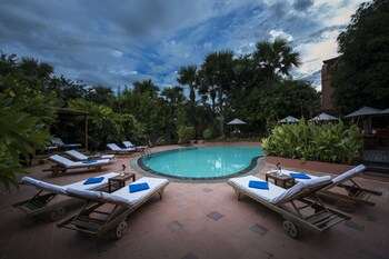 shwe yee pwint hotel