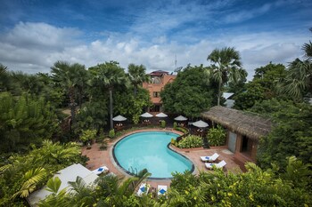 shwe yee pwint hotel