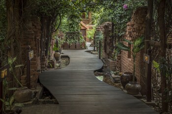 shwe yee pwint hotel