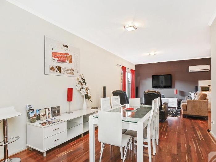 mclaren vale studio apartments