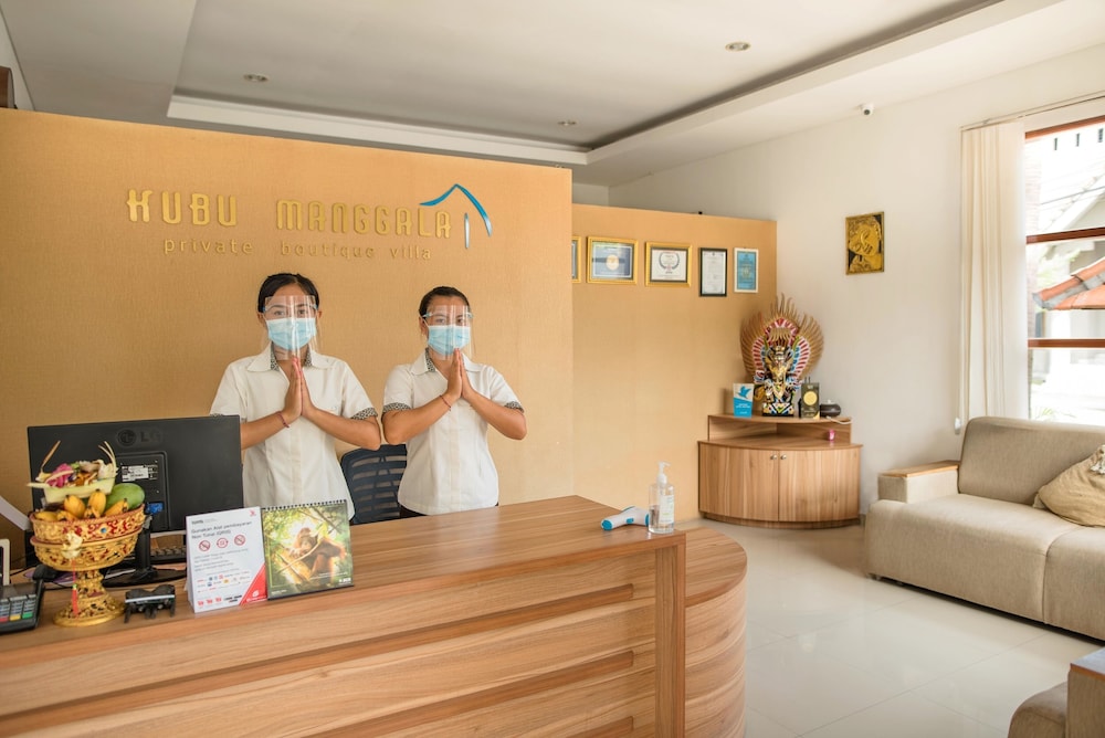 kubu manggala villas seminyak