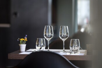 Chatonneyre Hotel & Restaurant,Lausanne>>Corseaux,3 star