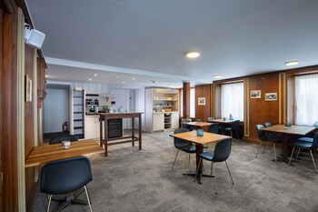 hotel krone by bsmart