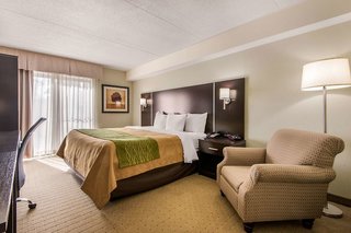 Comfort Inn Airport West,Toronto>>Mississauga,3 star