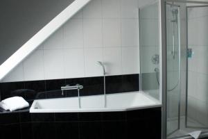 Café Wildau Hotel & Restaurant Am Werbellinsee,Gross Schoenebeck>>Barnim,4 star