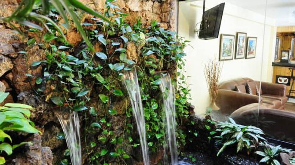 embajadores hotel