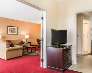 Comfort Inn & Suites Lincoln Talladega I-20,Birmingham>>Alabama,3 star