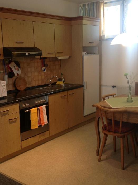 bed and kitchen burgau