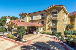 Quality Inn & Suites Airport,Charlotte Douglas International Airport>>Charlotte,3 star