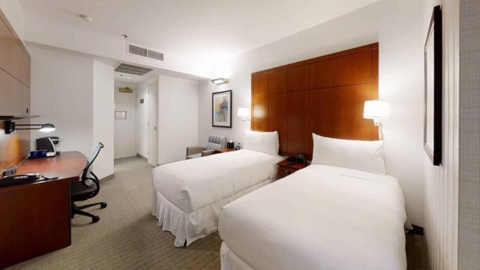 central loop hotel