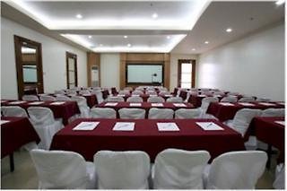 Majestic Hotel (Formerly Octagon Mansion Hotel),Paco>>Manila,3 star
