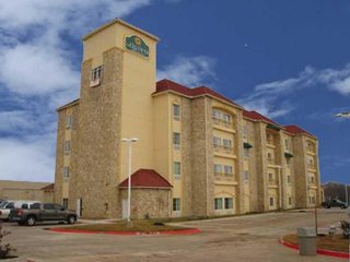 La Quinta Inn & Suites By Wyndham Mansfield Tx,Mansfield>>Fort Worth,2.5 star