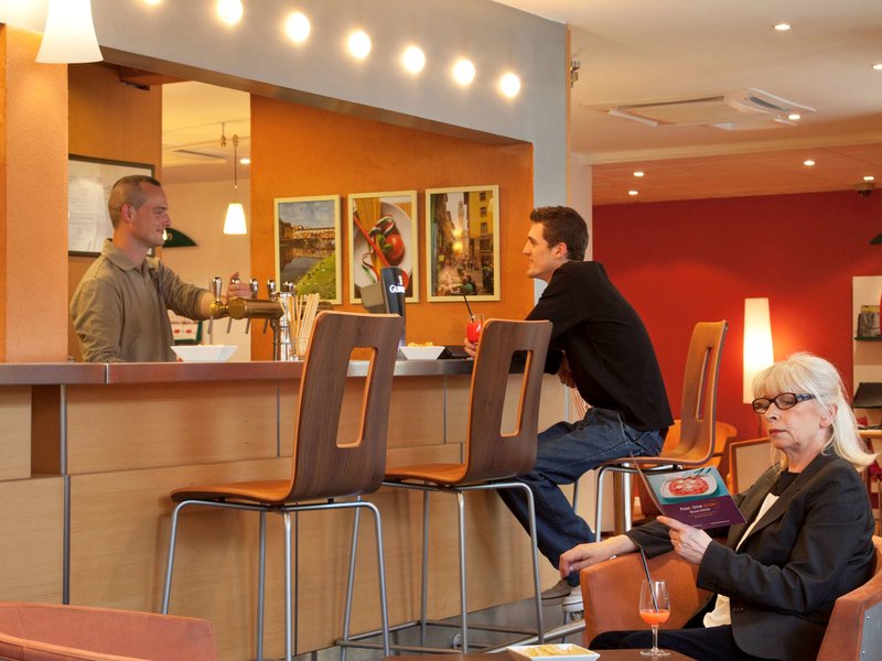 bandb hotel marseille prado parc des expositions