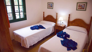 hyde park lane villas