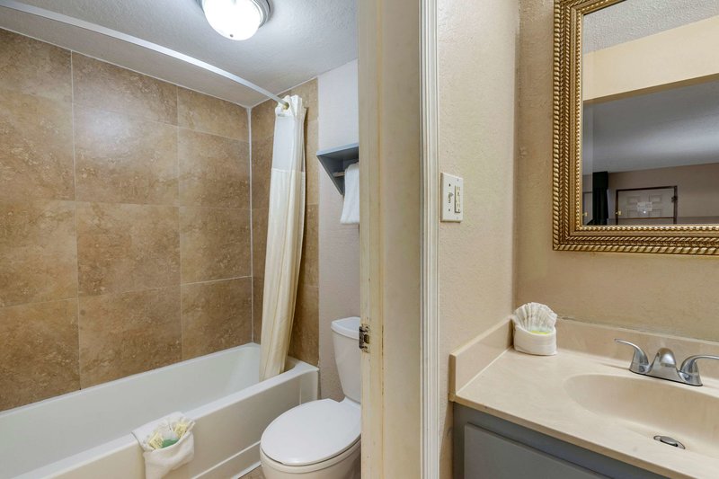 rodeway inn clearwater dunedin