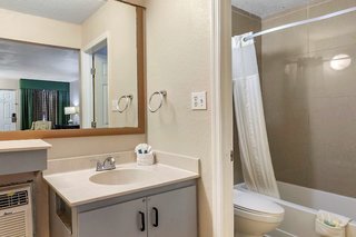 rodeway inn clearwater dunedin