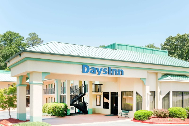 Days Inn By Wyndham Clemson