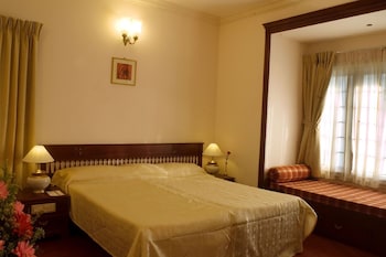 hotel arches