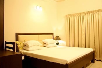 hotel arches