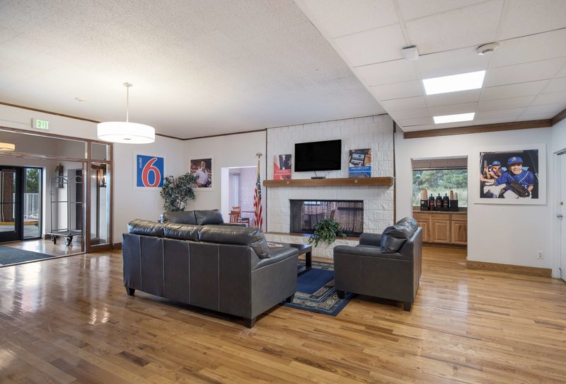 motel 6 colorado springs co air force academy