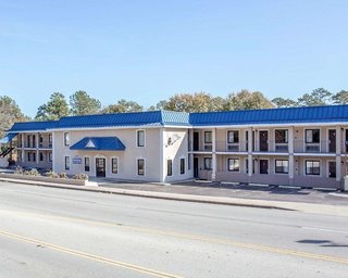 Rodeway Inn & Suites Fort Jackson,Forest Acres>>Columbia,2 star