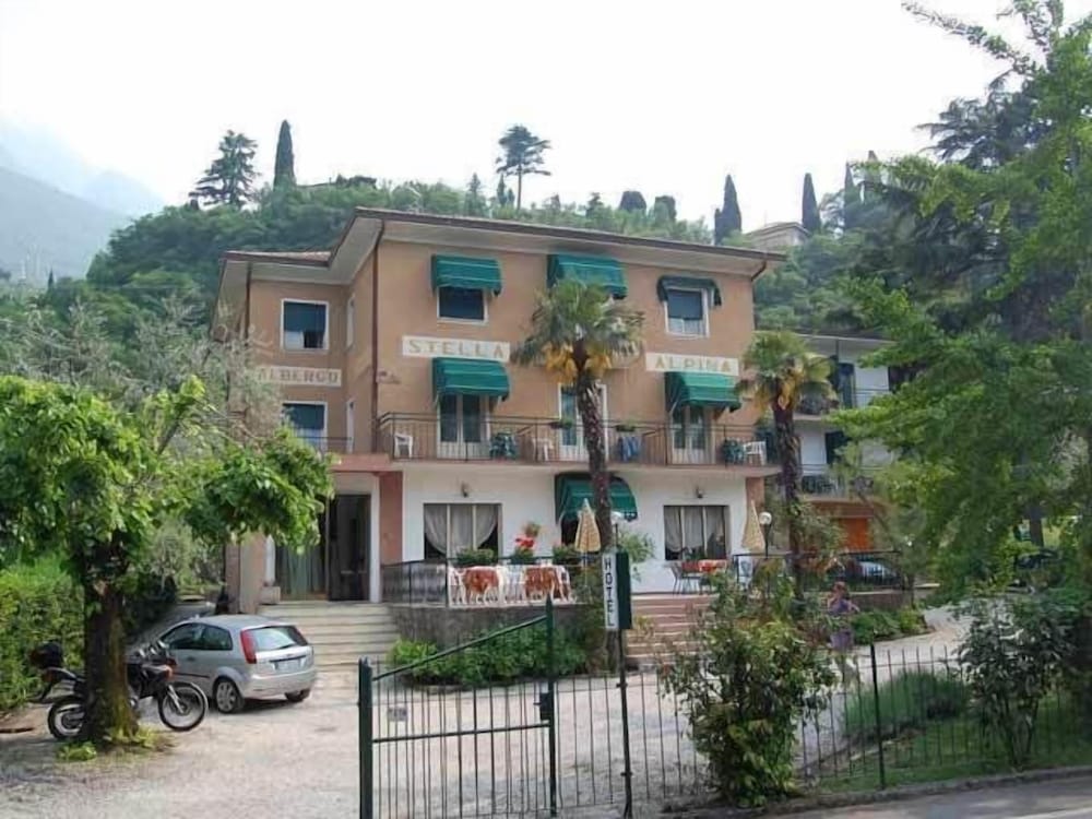 hotel stella alpina