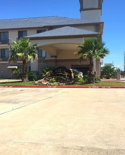 Americas Best Value Inn & Suites Livingston,Near Polk County Memorial Museum,3 star
