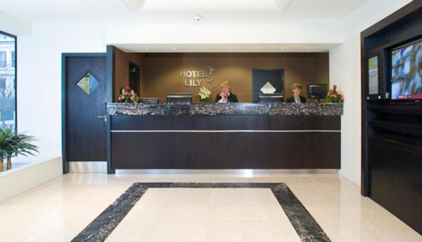 hotel lily