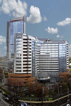 renaissance moscow monarch centre hotel