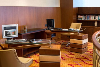 renaissance moscow monarch centre hotel