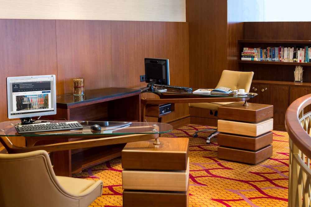 renaissance moscow monarch centre hotel