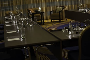 renaissance moscow monarch centre hotel