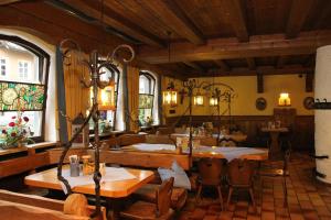 hotel zum goldenen hirsch