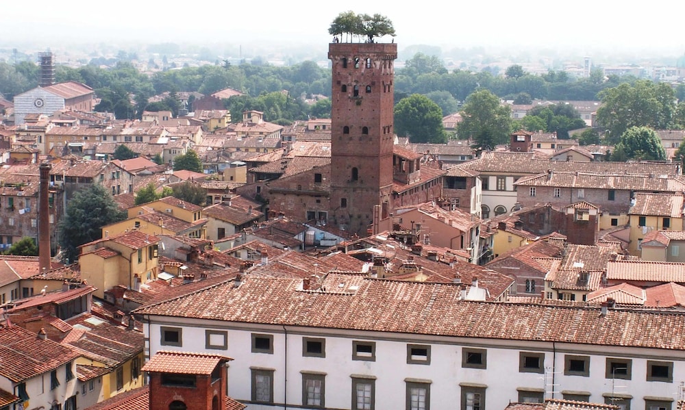 lucca