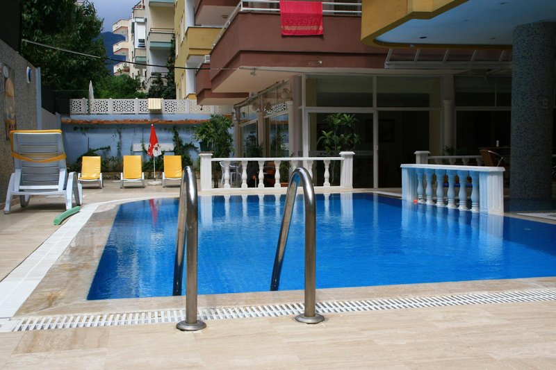 twin apart hotel