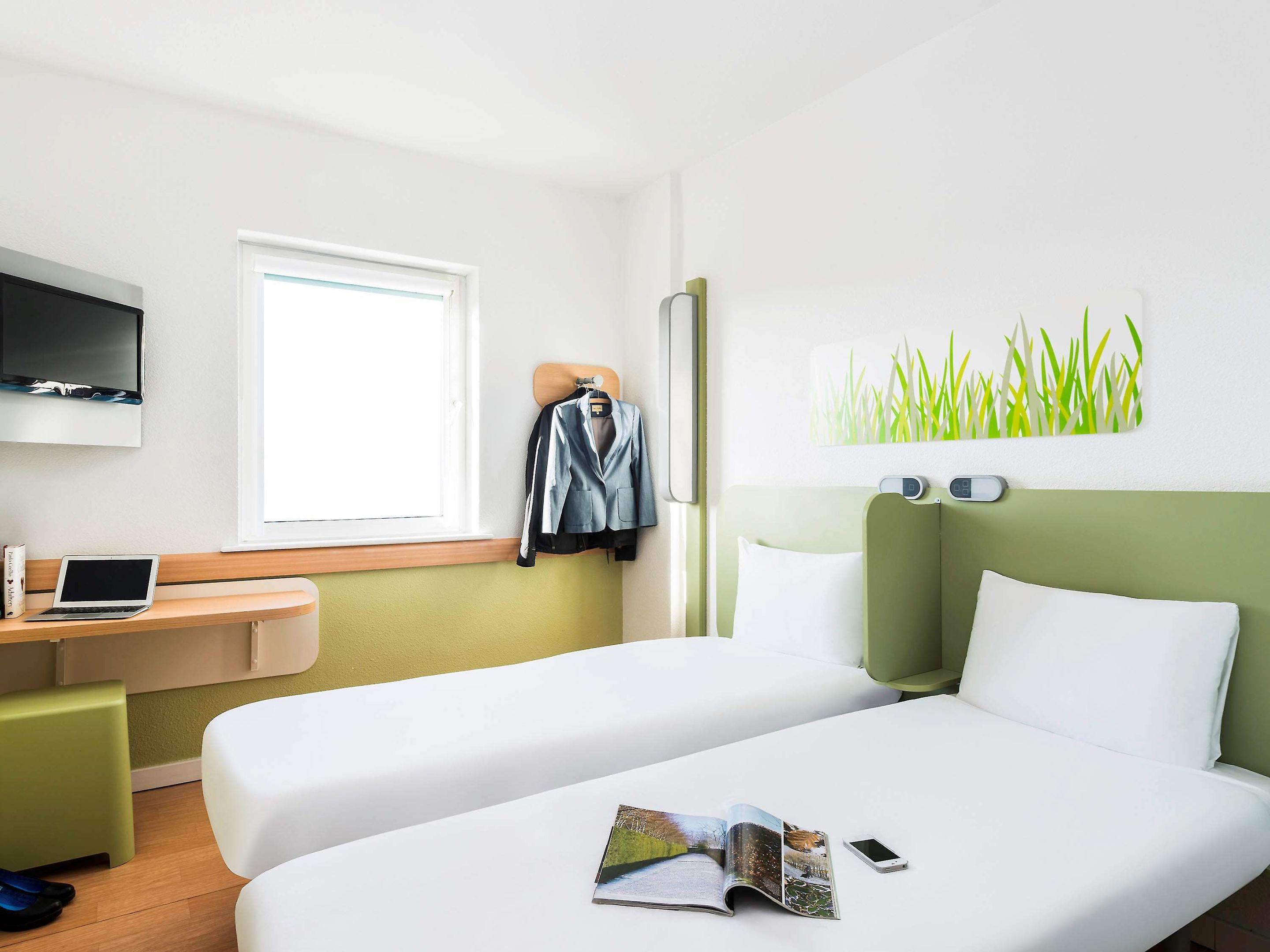 ibis budget leeds centre crown point road