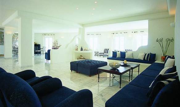 kouros hotel and suites