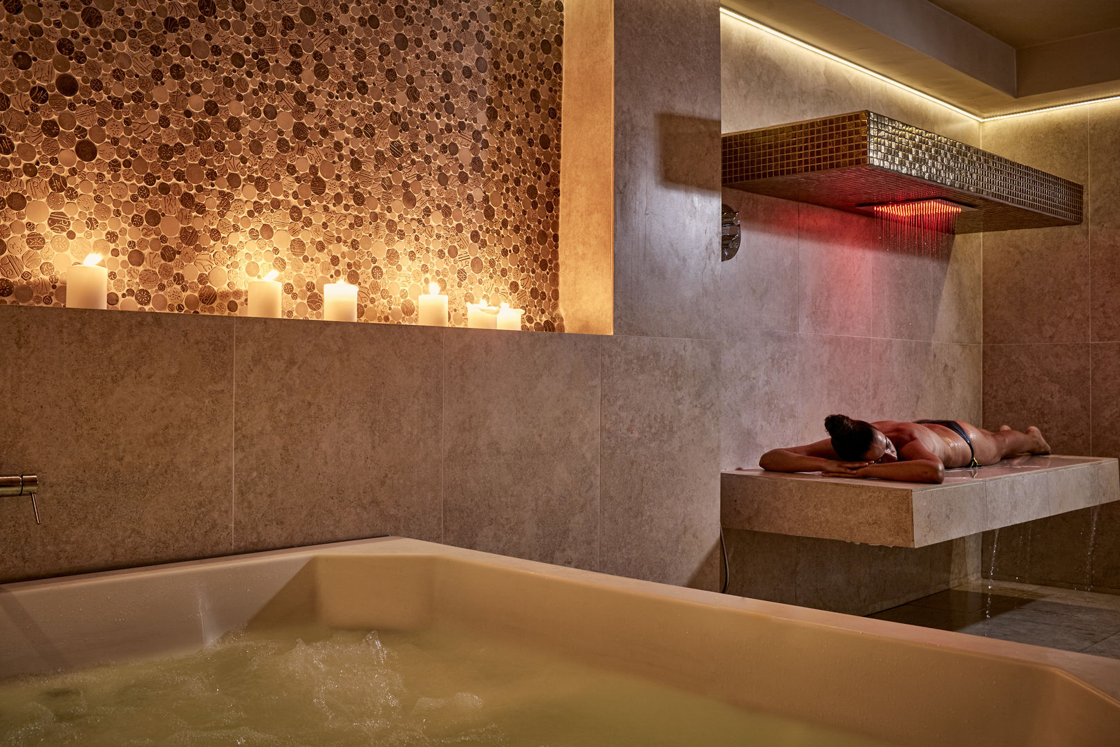 kouros hotel and suites