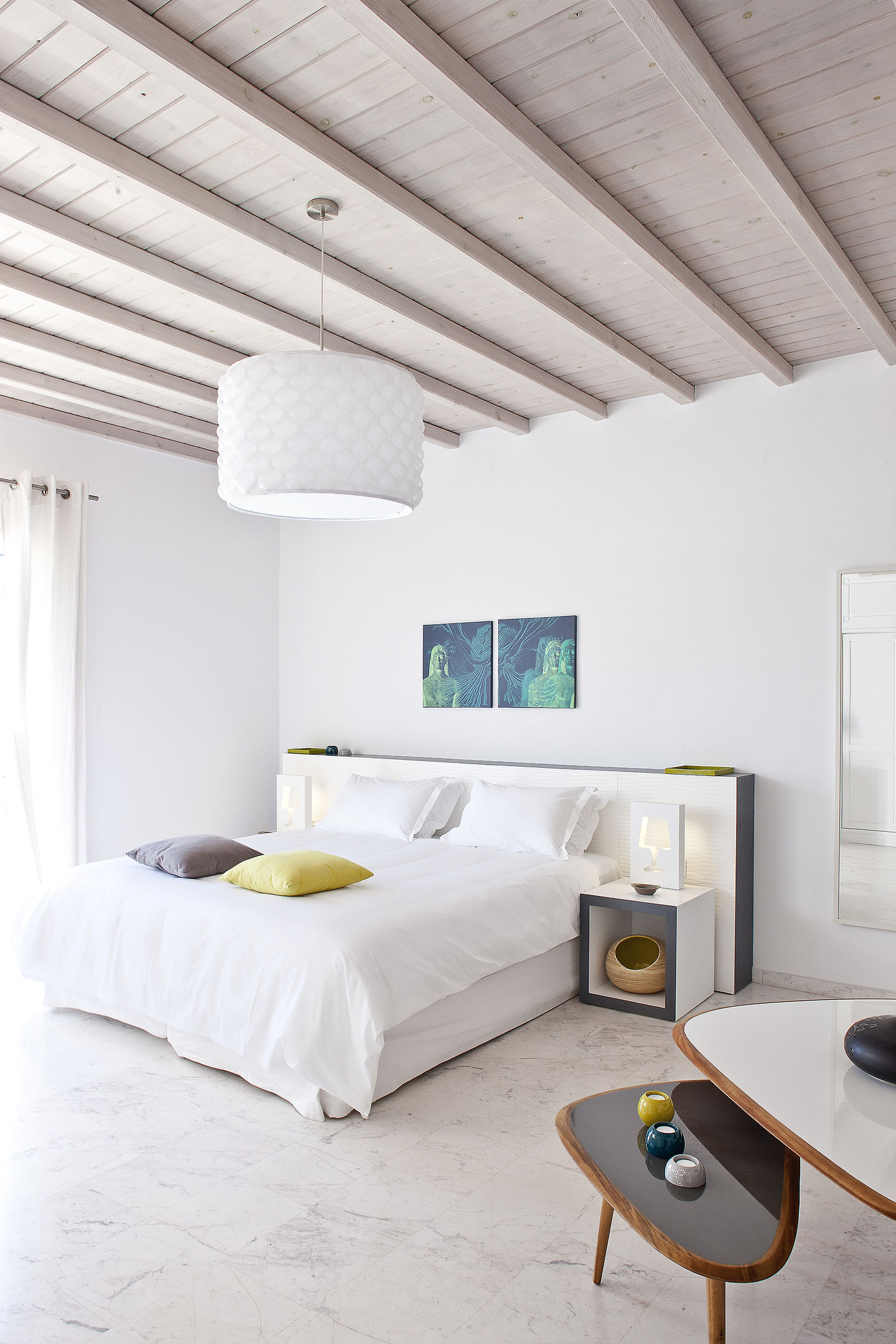 kouros hotel and suites