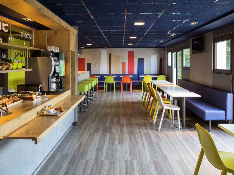 ibis budget versailles chateau saint cyr