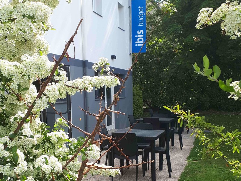 ibis budget versailles chateau saint cyr